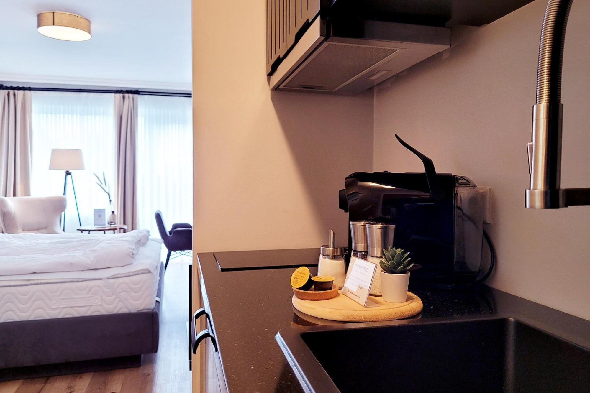 Nur 7 Gehminuten Zum Strand, Sehr Hochwertige Ferienwohnung Mit Terrasse In Ruhiger Lage, Inklusive Parkplatz Und Fahrradunterstellplatz Laesst Keine Wuensche Offen ชาร์บอยท์ซ ภายนอก รูปภาพ