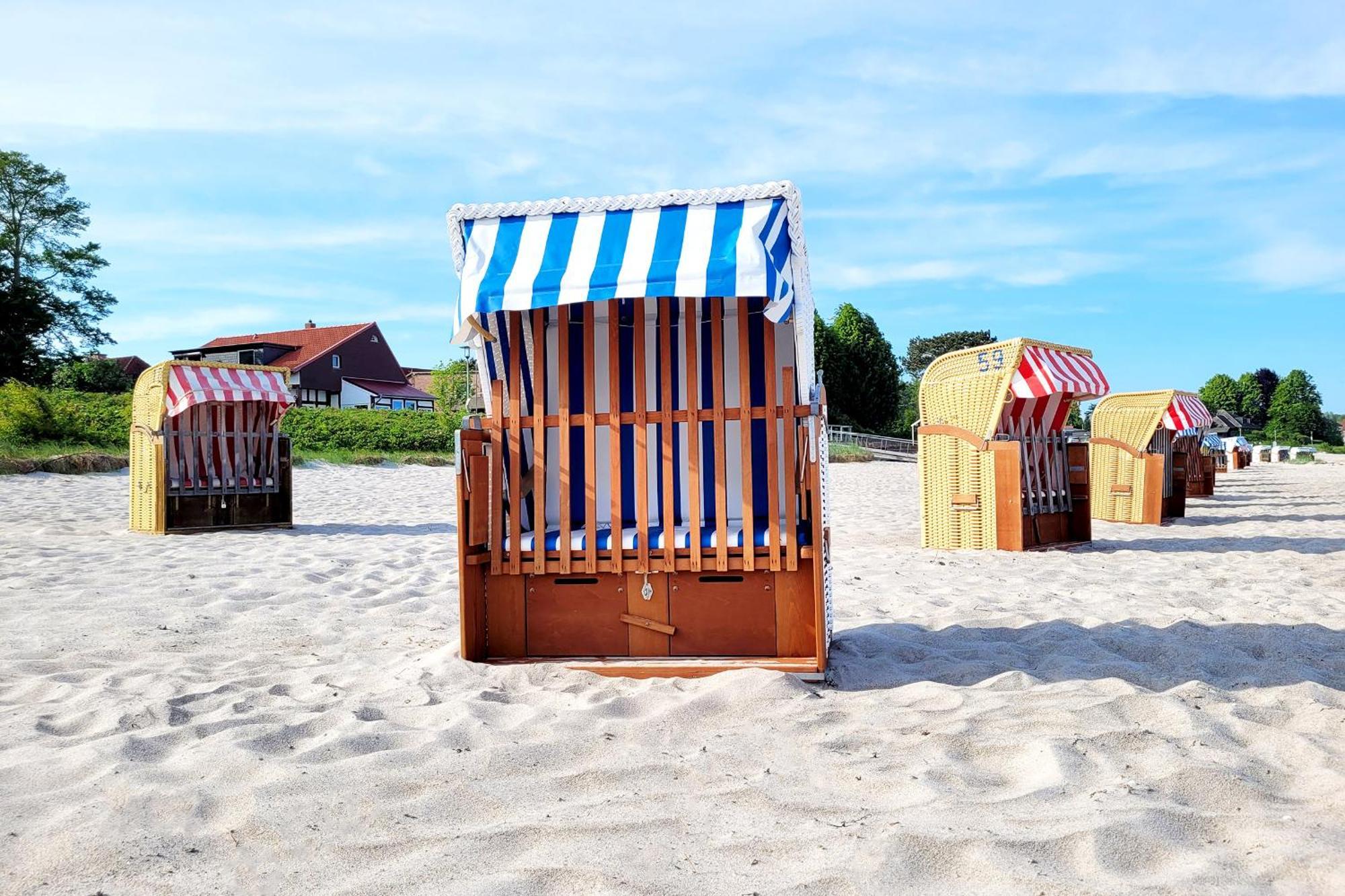 Nur 7 Gehminuten Zum Strand, Sehr Hochwertige Ferienwohnung Mit Terrasse In Ruhiger Lage, Inklusive Parkplatz Und Fahrradunterstellplatz Laesst Keine Wuensche Offen ชาร์บอยท์ซ ภายนอก รูปภาพ