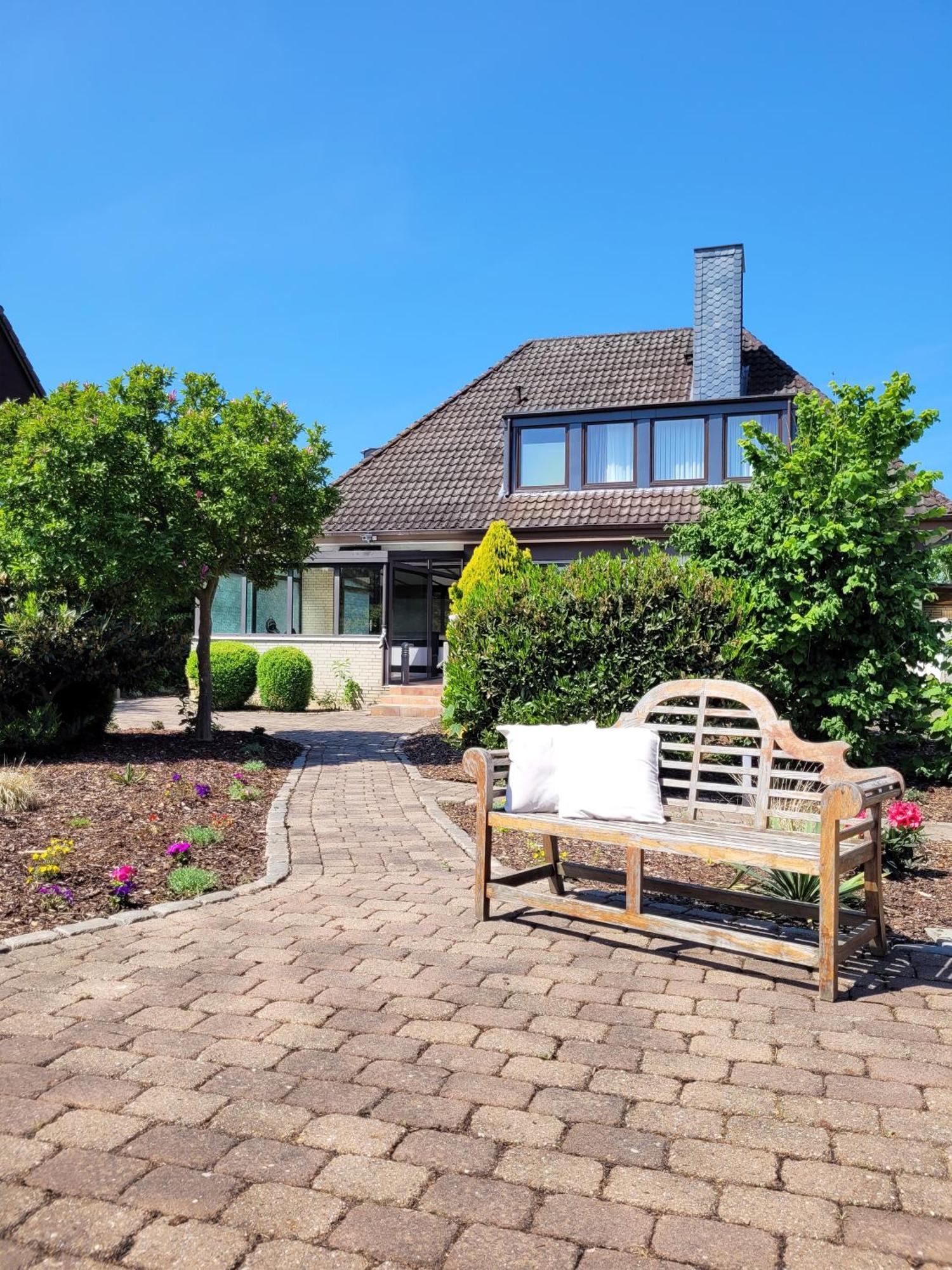 Nur 7 Gehminuten Zum Strand, Sehr Hochwertige Ferienwohnung Mit Terrasse In Ruhiger Lage, Inklusive Parkplatz Und Fahrradunterstellplatz Laesst Keine Wuensche Offen ชาร์บอยท์ซ ภายนอก รูปภาพ